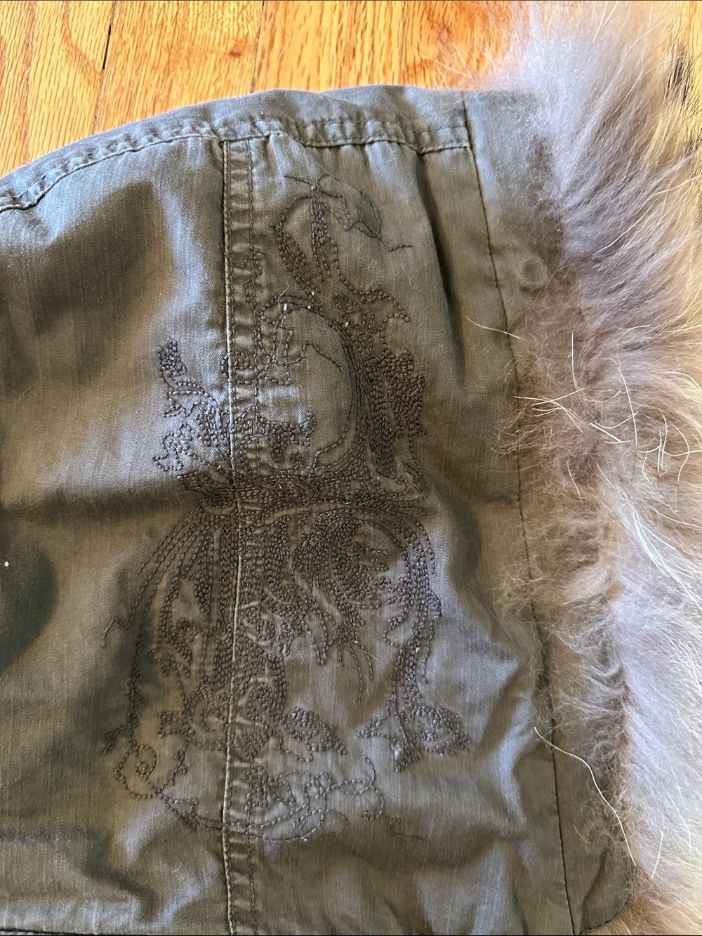 Monarchy vest with fur on hoodie size S. Off center zipper Y2K - Picture 3 of 8